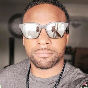 Meet your Posher, Joshua